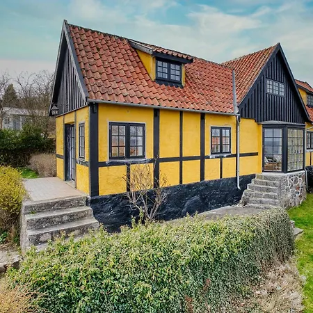 Feriehus Half-timbered House By The Baltic Sea In Tejn