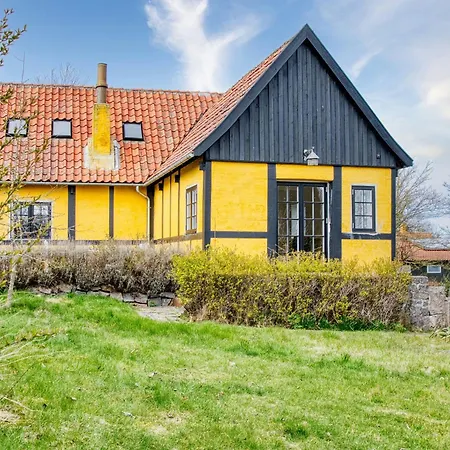 Half-timbered House By The Baltic Sea In Tejn * Allinge-Sandvig